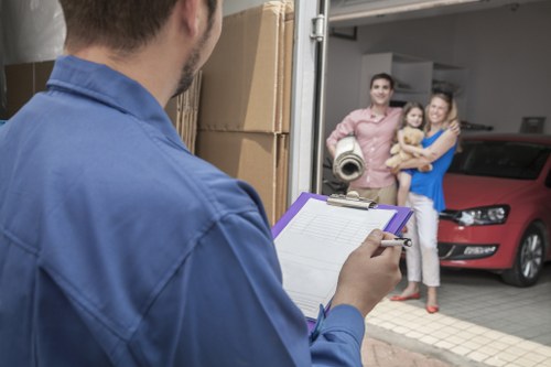 Organised moving day with a Chiswick removal company