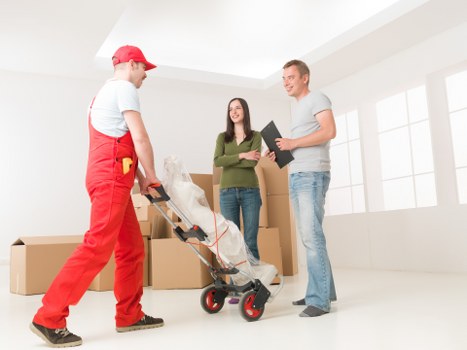 Efficient student removals team assisting a move in Chiswick