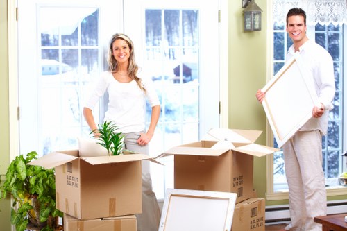 Packing boxes and furniture for removals in Chiswick