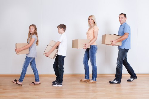 Local storage in Chiswick for home moves and seasonal belongings